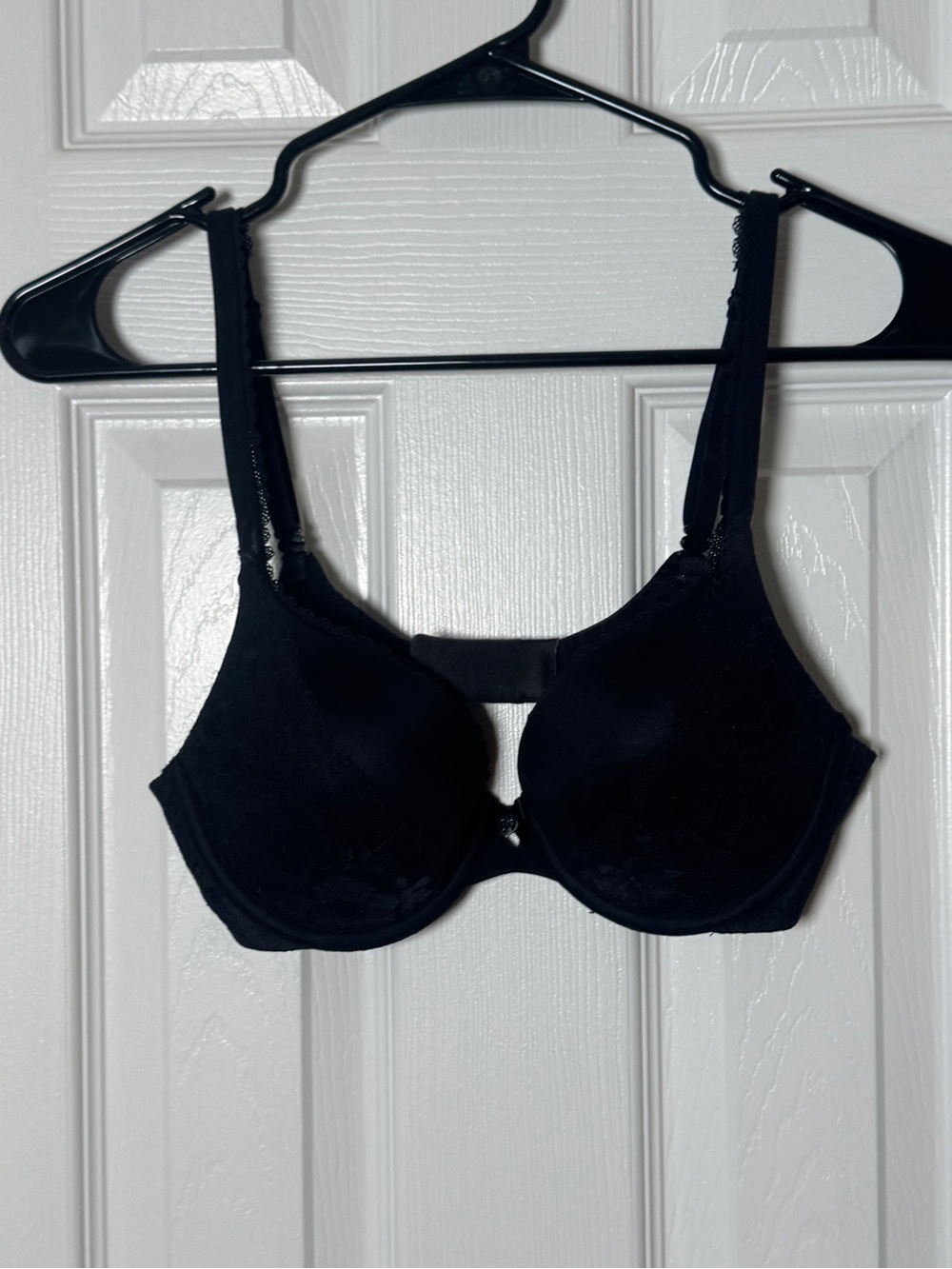 Victoria's Secret Body by Victoria Perfect Shape Black Bra 34B